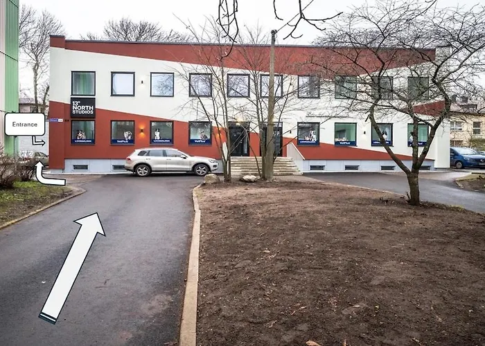 Airport-bus - 13 North - 1 Apartment